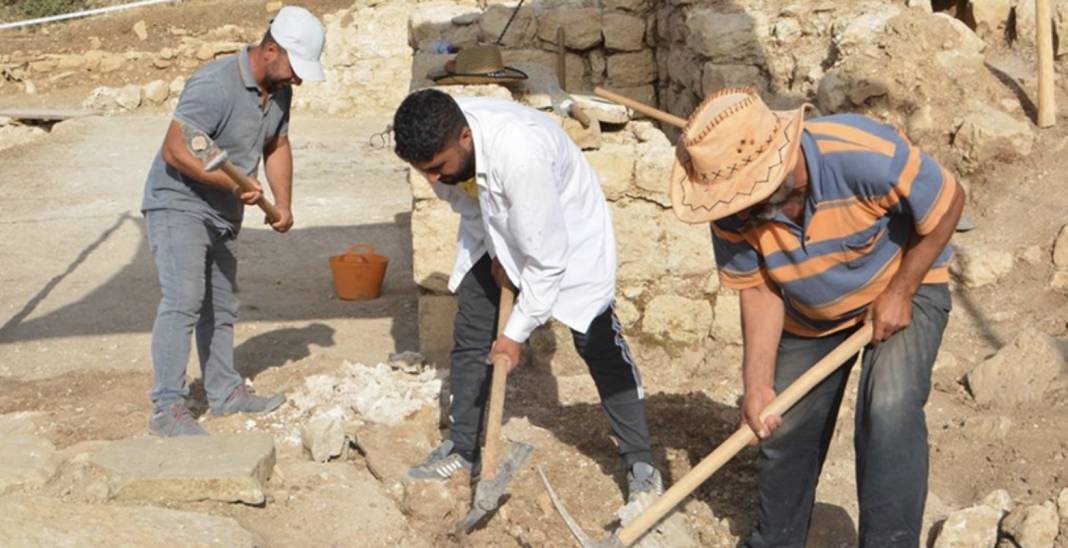 Diyarbakır'da 1500 yıllık kilisede kazı: Denizyıldızı fosili bulundu 1